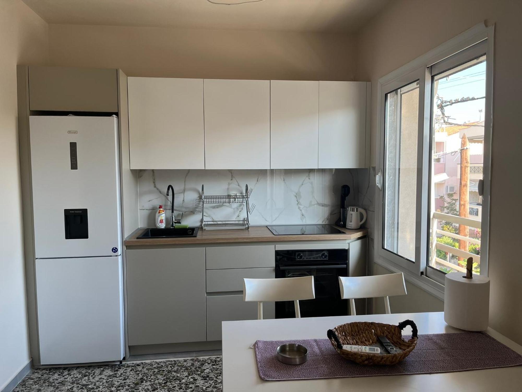 Mz Apartment Néa Péramos Exteriör bild