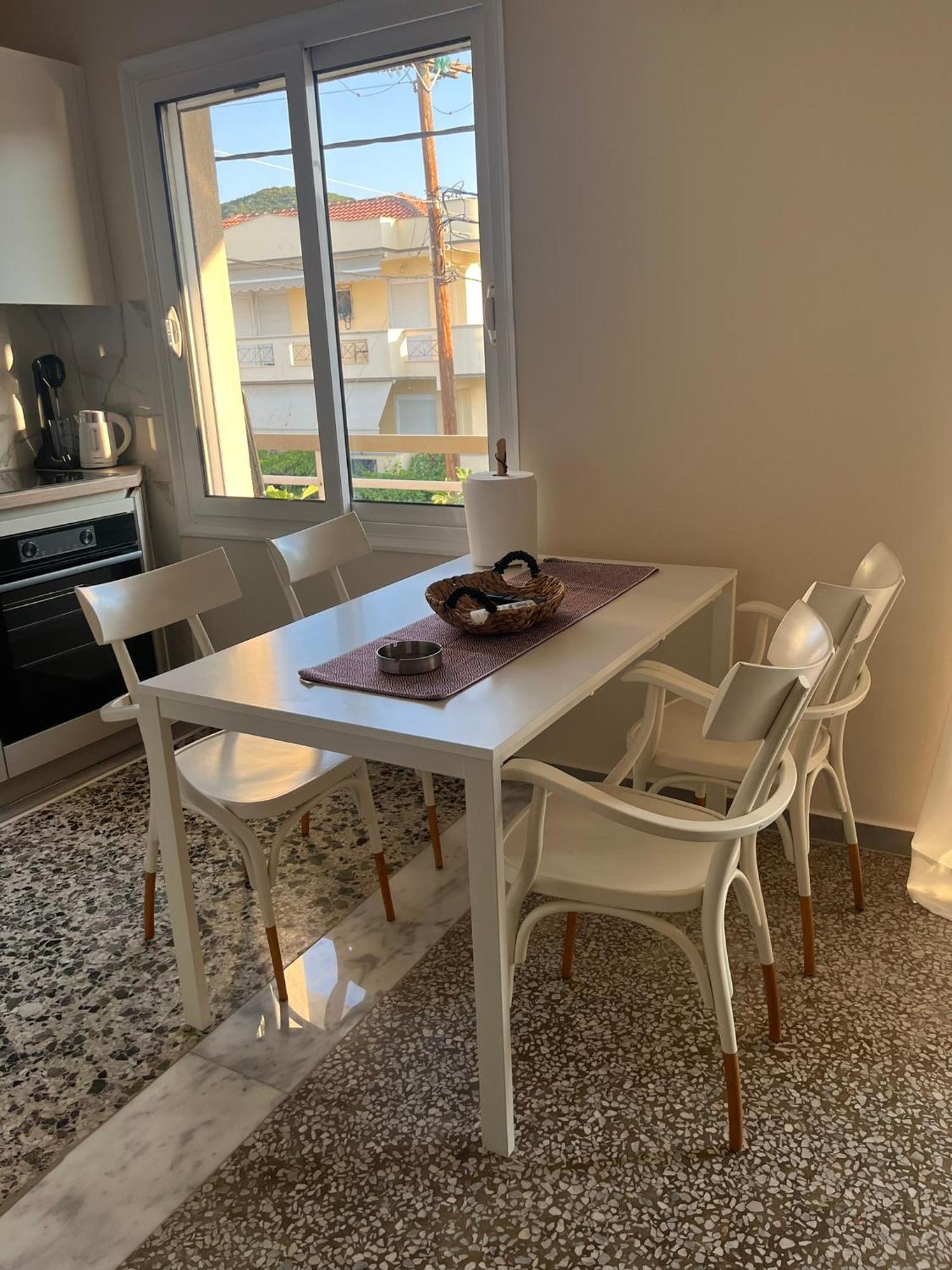 Mz Apartment Néa Péramos Exteriör bild