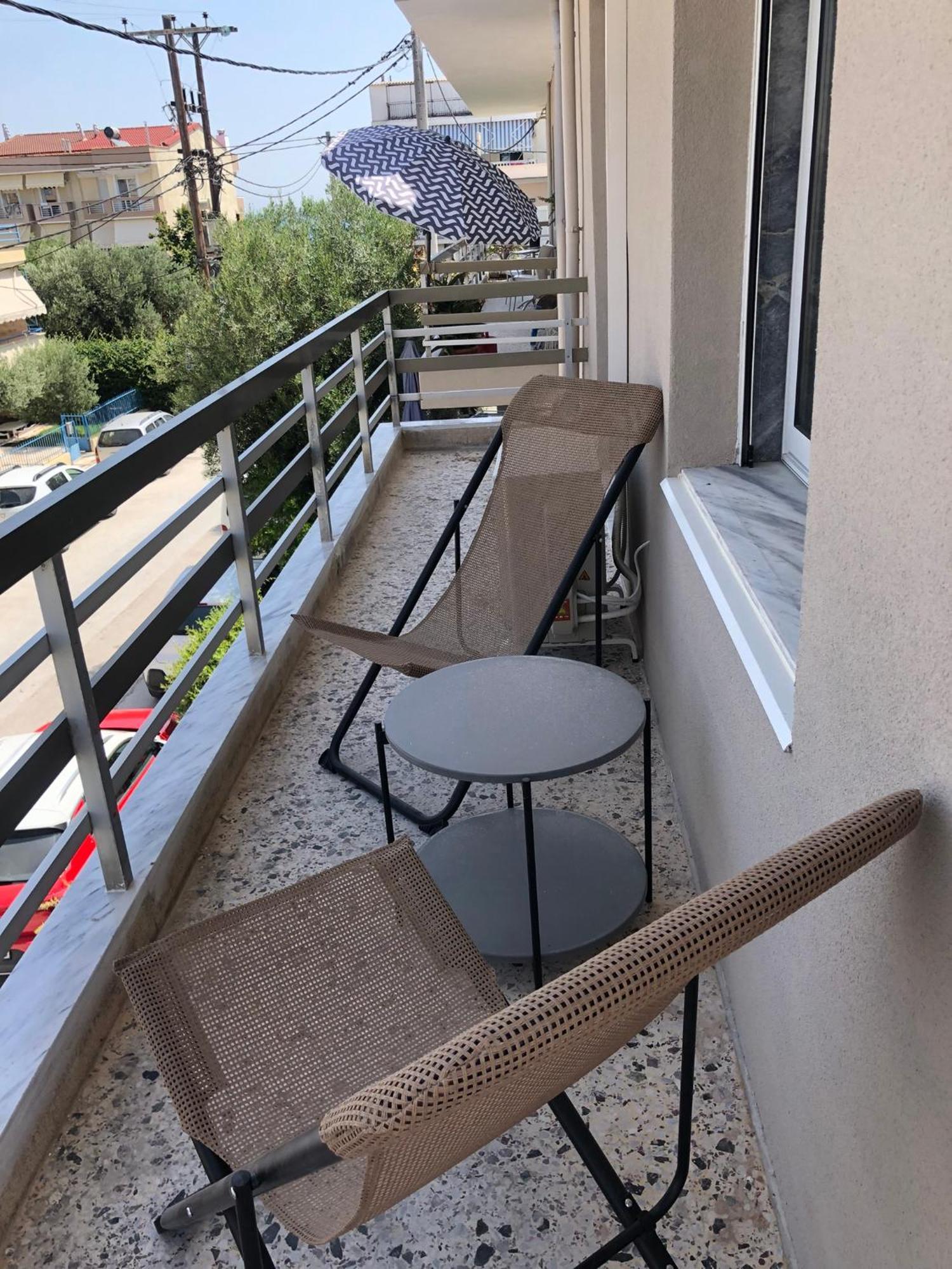 Mz Apartment Néa Péramos Exteriör bild